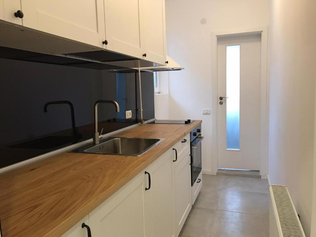 City Center Premium Apartments 2 Bucarest Extérieur photo